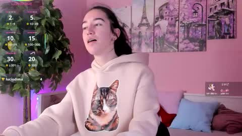 Bella online show from September 2025 01:25:02 PM