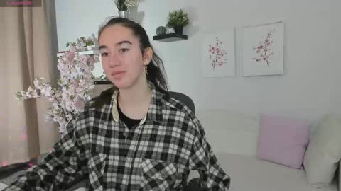 Bella online show from April 2026 02:45:01 PM