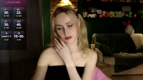 Belle online show from November 2025 10:15:01 AM