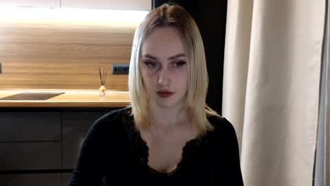 Snapshot of belle_vill chatting on April 2026 04:59:02 PM Belle online show from April 2026 04:59:02 PM