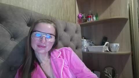 Amelia online show from October 2025 05:35:02 PM