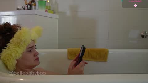 Snapshot of bellebabyboo chatting on March 2026 02:39:02 AM BELLE online show from March 2026 02:39:02 AM