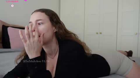 Snapshot of bellebabyboo chatting on June 2026 02:57:01 AM BELLE online show from June 2026 02:57:01 AM