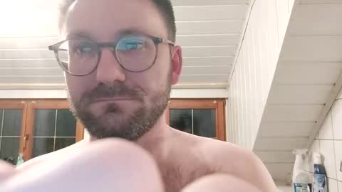 ben00189 online show from December 2024 06:05:02 PM