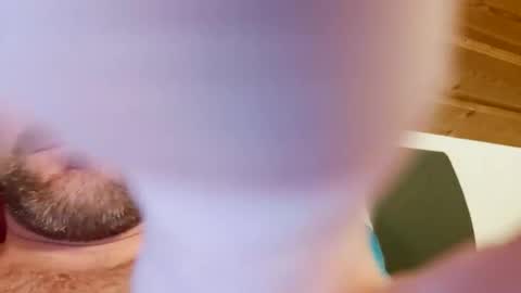 ben00189 online show from September 2025 05:24:01 PM