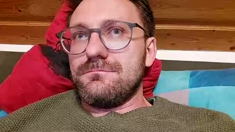 ben00189 online show from October 2025 09:45:01 PM