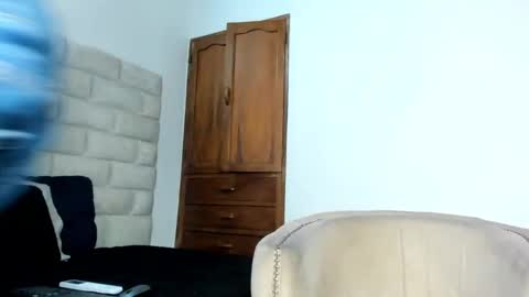 Snapshot of benbrownn chatting on October 2025 09:13:02 PM online show from October 2025 09:13:02 PM