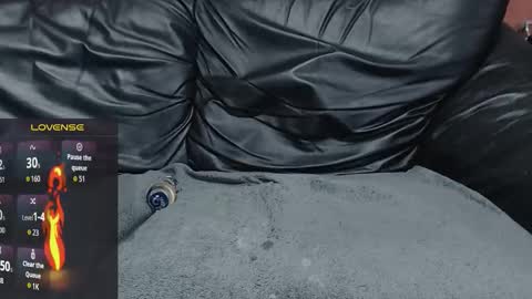 Bencrow online show from October 2025 10:12:02 PM