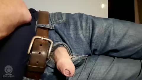 Snapshot of bend_me_over_naked chatting on March 2025 10:24:02 PM Bend Me Over NAKED online show from March 2025 10:24:02 PM