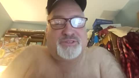 Snapshot of bendavewill chatting on April 2026 07:28:01 AM Bendavewill online show from April 2026 07:28:01 AM