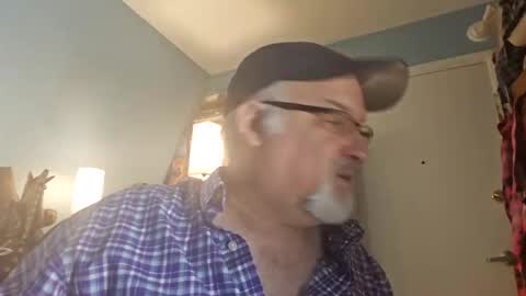 Snapshot of bendavewill chatting on May 2026 05:57:01 AM Bendavewill online show from May 2026 05:57:01 AM