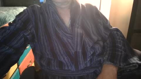 Snapshot of bendrinkin chatting on June 2026 09:00:01 AM bendrinkin online show from June 2026 09:00:01 AM