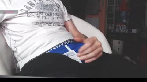 benijamin online show from December 2025 10:25:01 PM