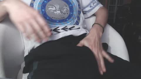 benijamin online show from April 2026 09:34:01 PM