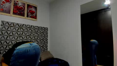 Benjamin online show from May 2026 07:30:01 PM