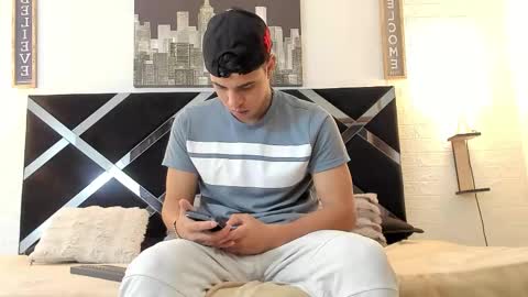 Snapshot of benjamin_more24 chatting on February 2026 04:05:02 AM benjamin more24 online show from February 2026 04:05:02 AM