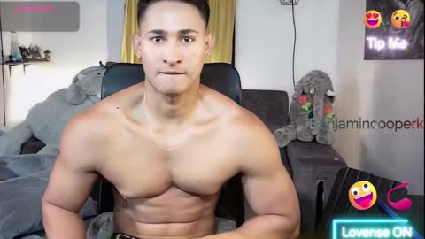 Snapshot of benjamincooperk1 chatting on February 2026 12:22:02 AM benjamincooperk online show from February 2026 12:22:02 AM