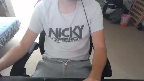 benjifrenchione online show from September 2025 11:34:02 AM