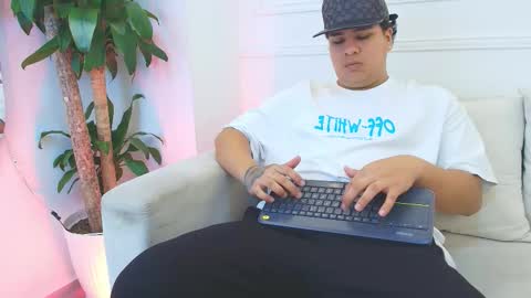 bennett_alejoo online show from December 2025 07:11:02 PM