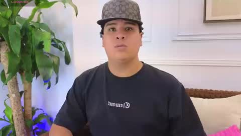 Snapshot of bennett_alejoo chatting on June 2026 06:31:01 PM bennett_alejoo online show from June 2026 06:31:01 PM