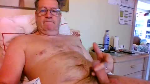 Snapshot of bennybutterfly007 chatting on April 2026 08:56:01 AM bennybutterfly007 online show from April 2026 08:56:01 AM
