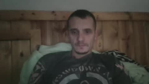 Snapshot of bennymn chatting on November 2025 04:27:02 PM benny and innocentvixon online show from November 2025 04:27:02 PM