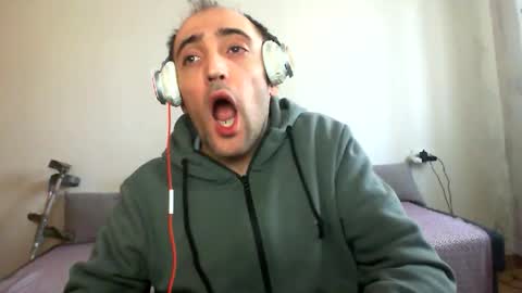 bentish online show from February 2026 08:43:01 AM