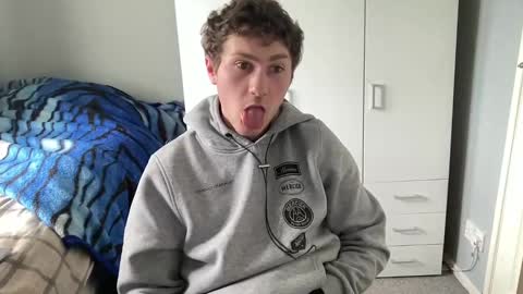 READ MY BIO ---  --- READ MY BIO online show from February 2025 02:46:02 PM