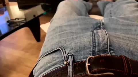 Snapshot of benz10001 chatting on January 2025 02:24:02 AM benz10001 online show from January 2025 02:24:02 AM