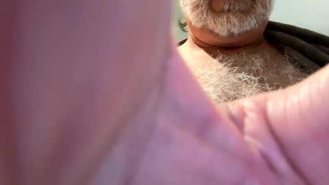 Snapshot of benz10001 chatting on October 2025 06:38:01 AM benz10001 online show from October 2025 06:38:01 AM