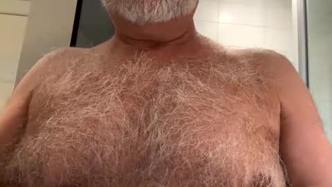 Snapshot of benz10001 chatting on November 2025 12:32:02 AM benz10001 online show from November 2025 12:32:02 AM