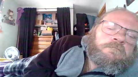 Snapshot of bergeeric1970 chatting on April 2026 03:05:01 PM bergeeric1970 online show from April 2026 03:05:01 PM