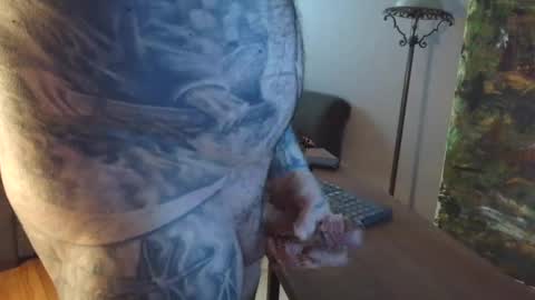 Snapshot of bernhard666 chatting on November 2025 03:14:02 PM bernhard666 online show from November 2025 03:14:02 PM