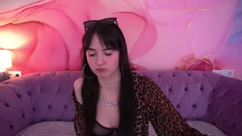 Snapshot of berrydiva chatting on February 2026 02:45:01 PM Violette online show from February 2026 02:45:01 PM