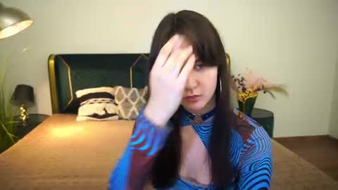 Violette online show from July 2026 01:15:02 PM
