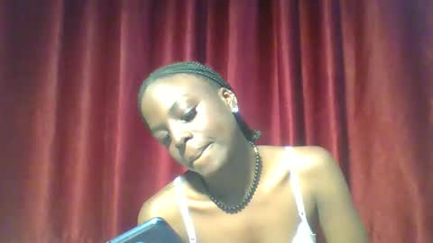 Snapshot of berryjuicey chatting on October 2025 05:44:02 PM Juicey online show from October 2025 05:44:02 PM