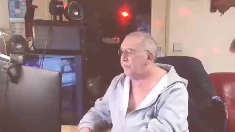 jean online show from March 2025 12:11:01 AM