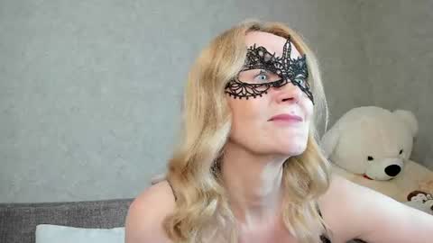 Snapshot of best__angelica chatting on June 2026 05:04:02 PM best__angelica online show from June 2026 05:04:02 PM