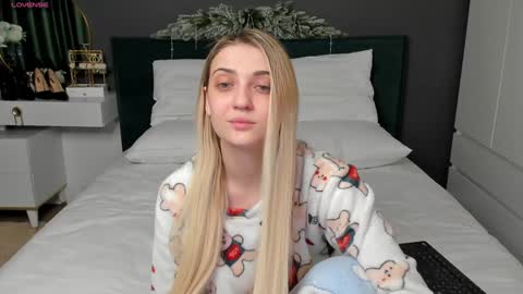 Snapshot of bestbadteacher chatting on December 2024 10:42:02 PM Amelia Ami Free Lovense control in pvt online show from December 2024 10:42:02 PM