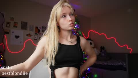 Chloe Next stream on Friday online show from December 2024 05:33:02 PM