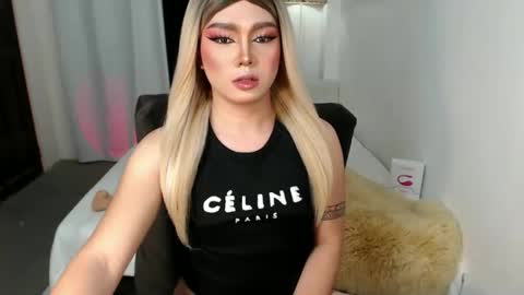 bestgirljulia online show from November 2025 05:22:02 AM