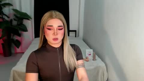 Snapshot of bestgirljulia chatting on February 2026 08:35:01 AM bestgirljulia online show from February 2026 08:35:01 AM