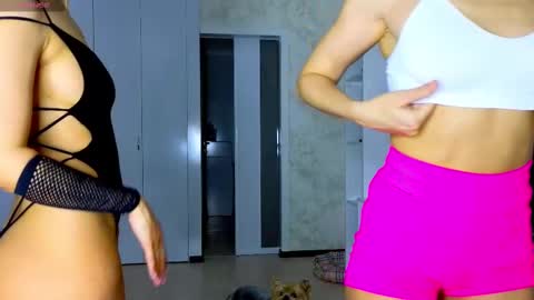 Snapshot of bestgirls2021 chatting on February 2025 03:03:01 AM Hellen and Natali online show from February 2025 03:03:01 AM