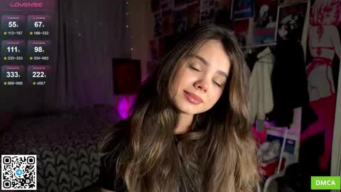 Snapshot of bestie_me chatting on October 2025 06:19:02 PM Emily Stream every day online show from October 2025 06:19:02 PM