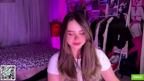 Snapshot of bestie_me chatting on October 2025 05:13:01 PM Emily Stream every day online show from October 2025 05:13:01 PM