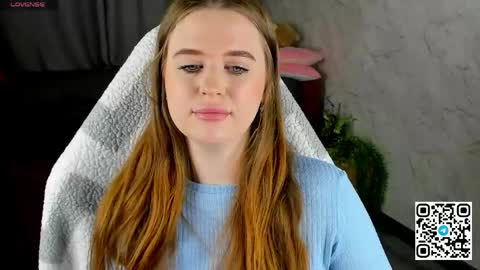 Snapshot of betany_foks chatting on April 2026 12:35:02 AM Betany online show from April 2026 12:35:02 AM
