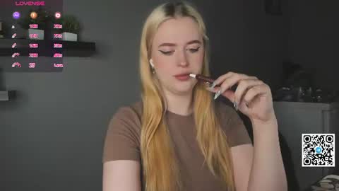 Snapshot of betany_fokss chatting on July 2026 11:19:02 PM Bella Schedule GMT2 Mon Tue Wed Thu Fri Sat Sun 8 am from 2pm online show from July 2026 11:19:02 PM