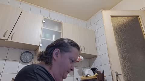 bethnorth online show from October 2025 02:20:02 AM