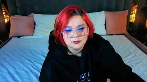 betttydark online show from September 2025 08:03:01 PM