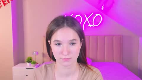 Eva online show from November 2025 09:57:01 PM